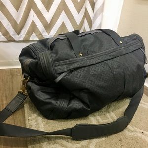 Lulu lemon gray overnight duffel bag